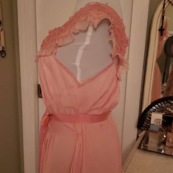 Vintage pink nightgown - Picture 3 of 8